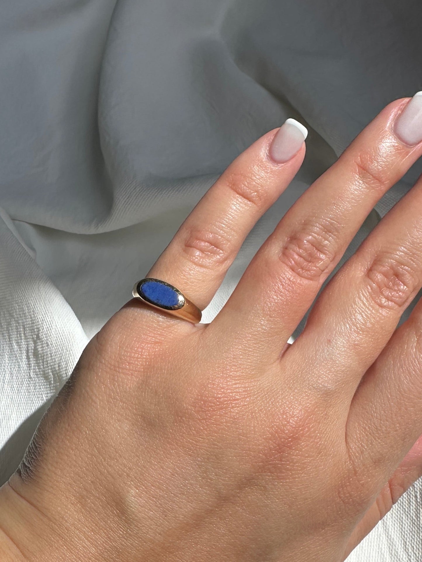 1960's / 70's 14k Yellow Gold Lapis Lazuli Signet Stacking Ring Size 6.5 3.98g