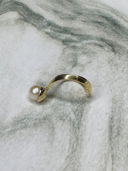 Vintage 14k Yellow Gold Pearl Geometric Sculptural Ring 80's/90's
