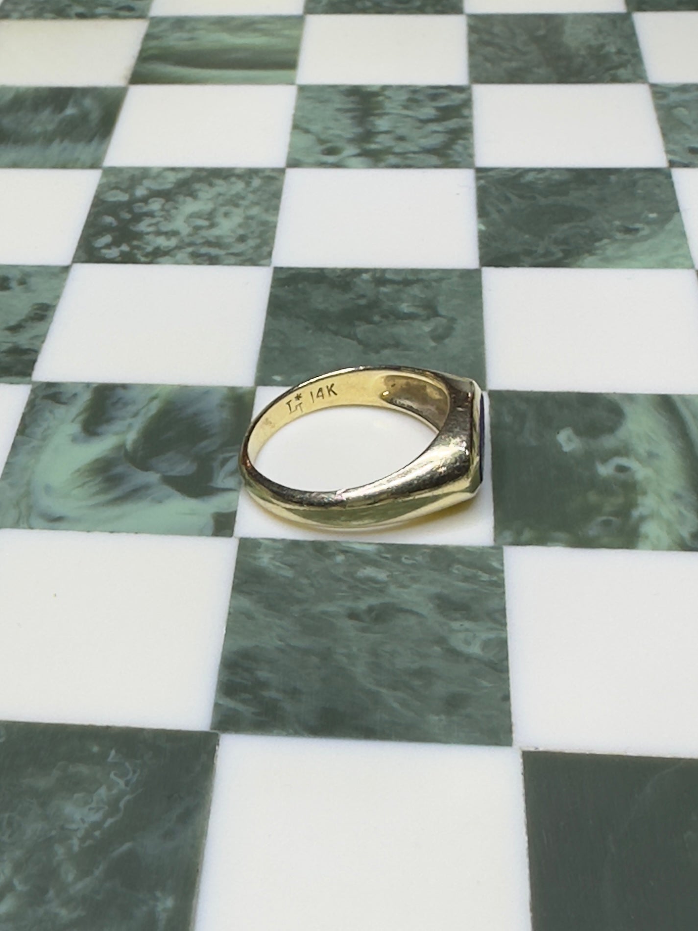 1960's / 70's 14k Yellow Gold Lapis Lazuli Signet Stacking Ring Size 6.5 3.98g