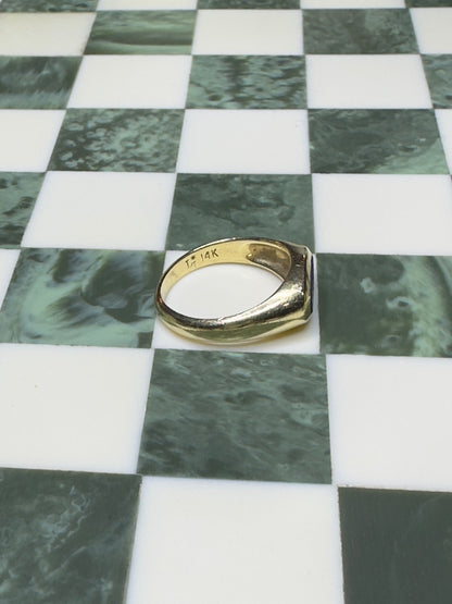 1960's / 70's 14k Yellow Gold Lapis Lazuli Signet Stacking Ring Size 6.5 3.98g