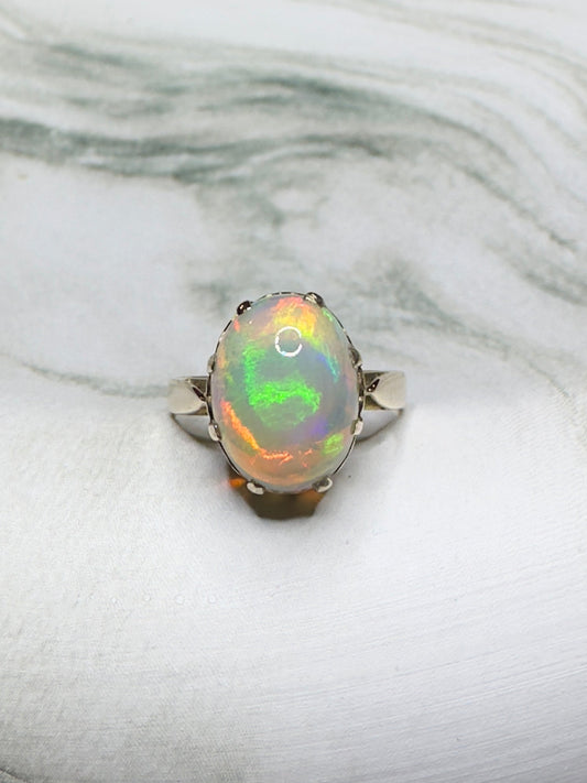 5.65ct Ethiopian Opal Cocktail Ring 14k Yellow Gold Size 6.5 1960's Vintage