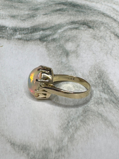 5.65ct Ethiopian Opal Cocktail Ring 14k Yellow Gold Size 6.5 1960's Vintage
