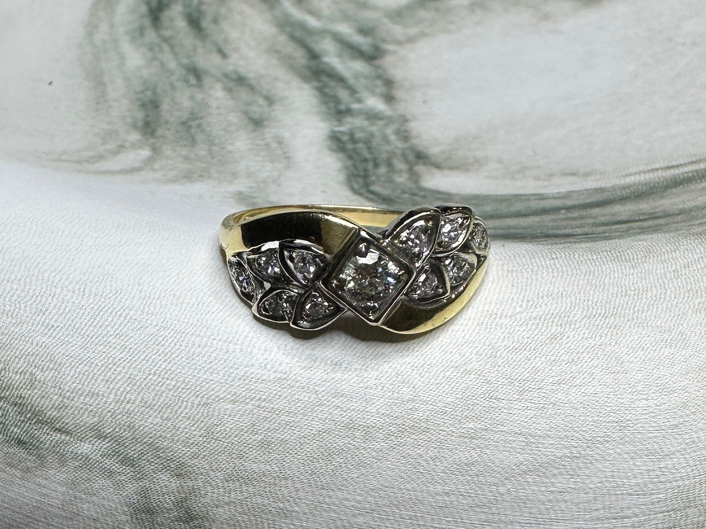 Diamond Wreath Band 14k Yellow Gold Sz 7 Wedding Ring Vintage Estate Band 1940's / 50's