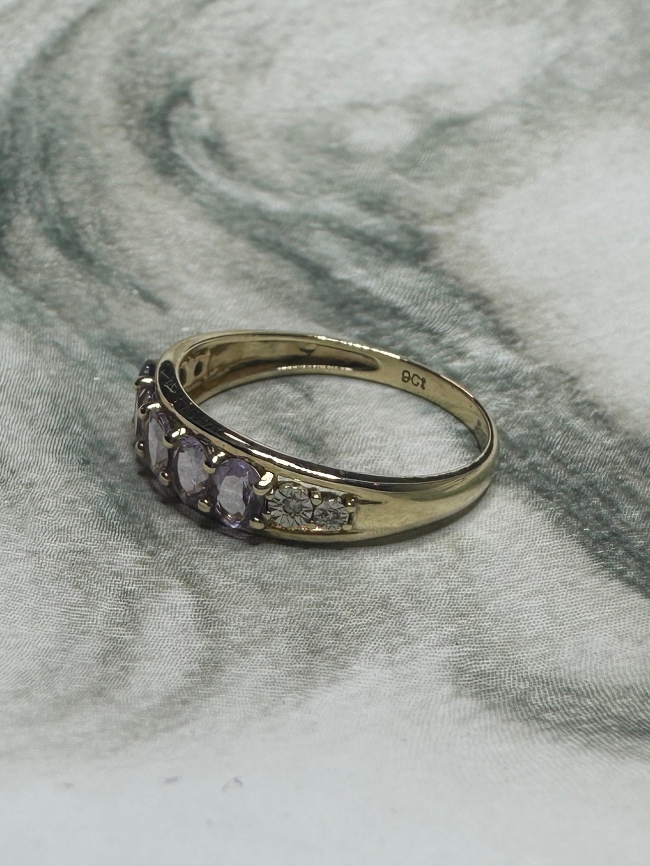 Amethyst Diamond 9k Yellow Gold Band Estate Contemporary Ring Size 7 1/2