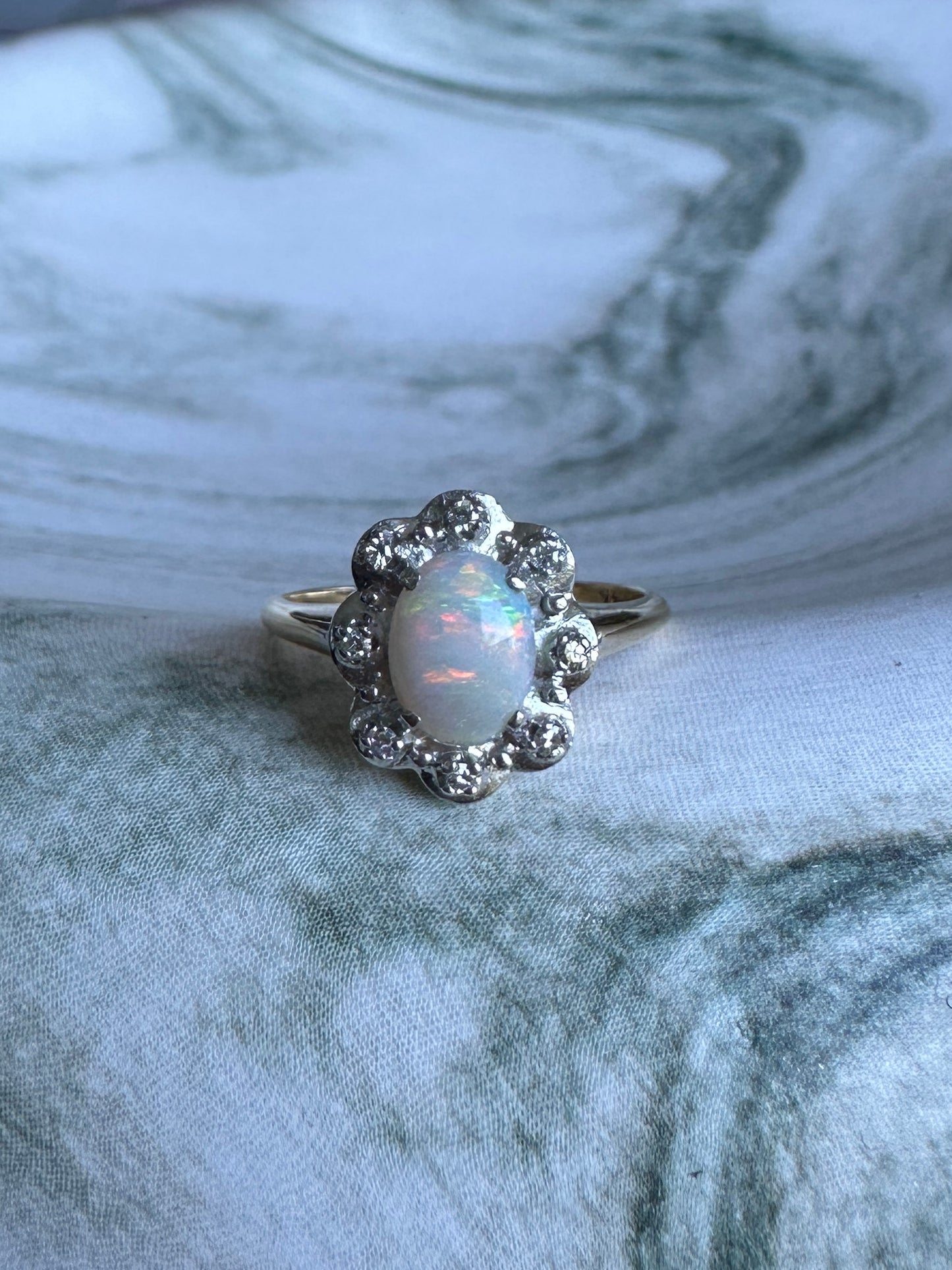 14k Yellow Gold Diamond Opal Ring Sz 6.5 Vintage Estate Oval