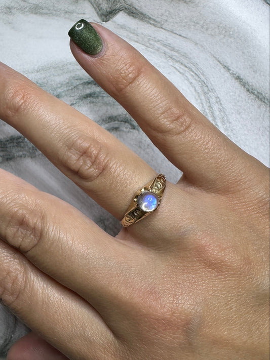 Vintage Moonstone 10k Yellow Gold Etched Ring Cabochon